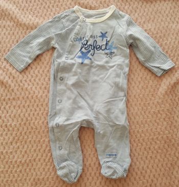 Pyjama 1 pièce bleu et blanc/ étoiles  3 mois