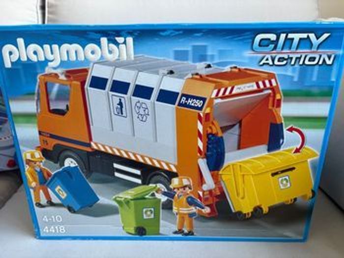 Playmobil