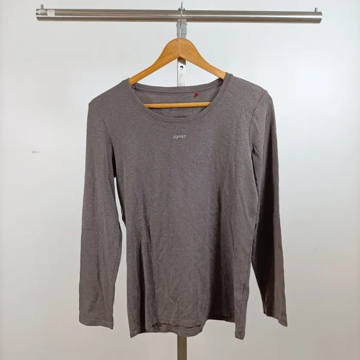 Lot 5 t-shirts femme taille L Revente (Tommy, Esprit, Lucky) manches courtes et longues LOT004 - photo numéro 4
