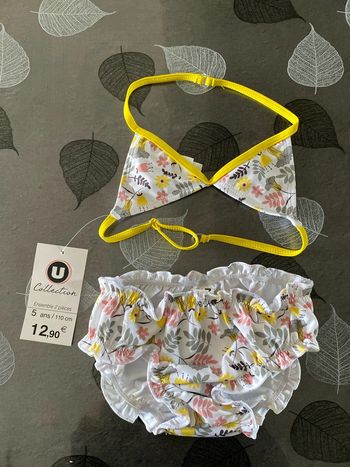 Ensemble maillot de bain deux pièces 5 ans