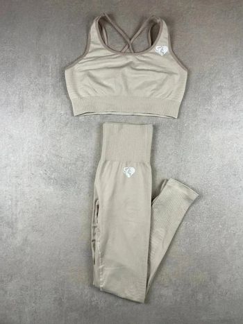 Ensemble Women's Best Seamless Set - Sports Bra + Leggings Gym Outfit | beige - S | Women #