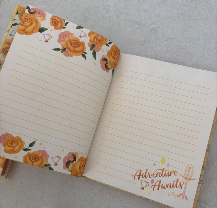 Cahier la belle et la bête Disneyland Paris neuf - photo numéro 3