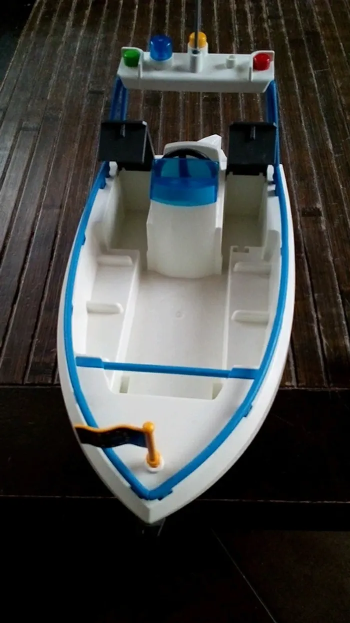 Bateau des douaniers