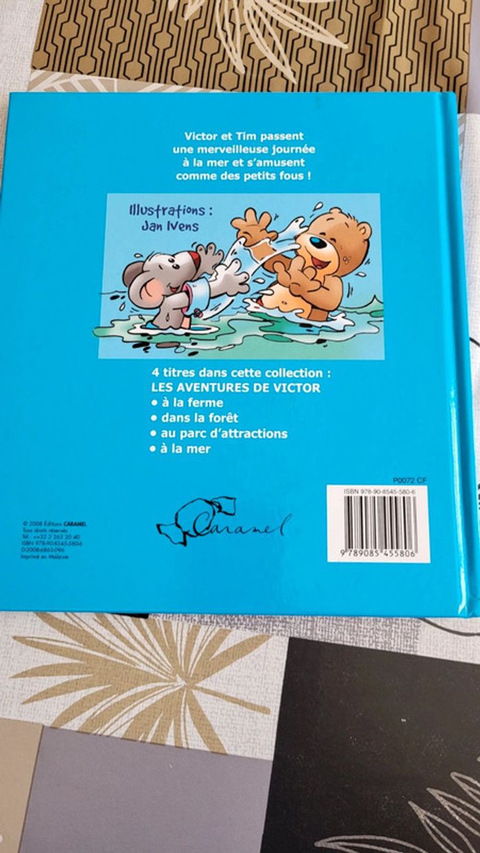 Livre les aventures de Victor à la mer - photo numéro 2