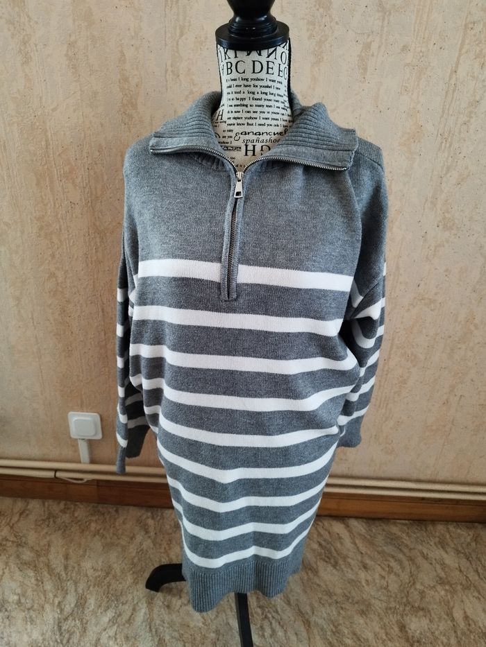 Robe pull / Tunique rayée grise et blanche