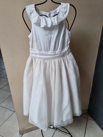 Robe crème avec voile