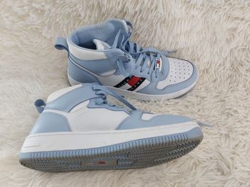 Basket Tommy Jeans bleu ciel - Taille 40 - très bon état