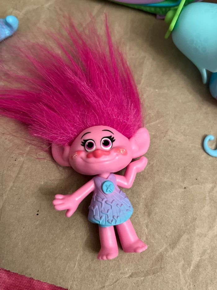 Hasbro Trolls 2015 – Salon de coiffure Trolls DreamWorks – figurine + accessoires - photo numéro 17