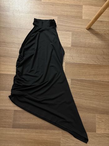 haut asymétrique