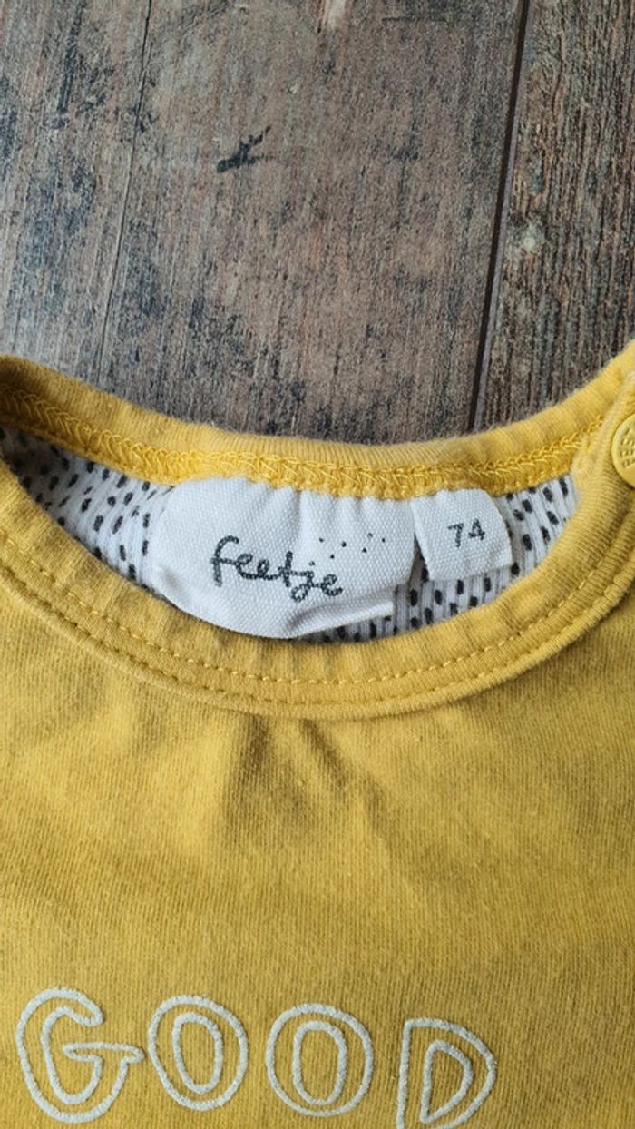 T-shirt feetje 12 mois en très bon état - photo numéro 3