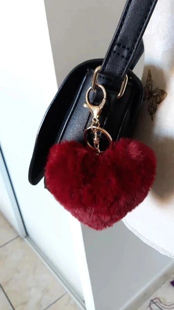 Porte clé pompon tout neuf