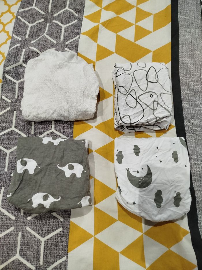 Lot draps et alèse nacelle couffin