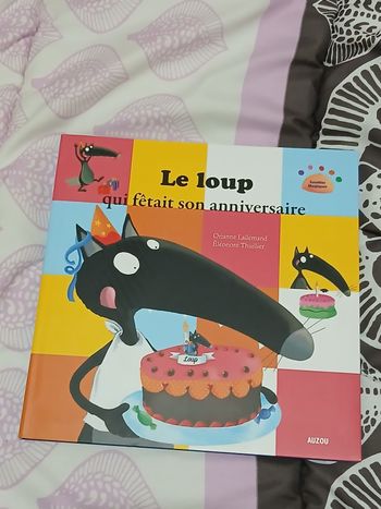 Livre "Le loup qui fêtait son anniversaire"