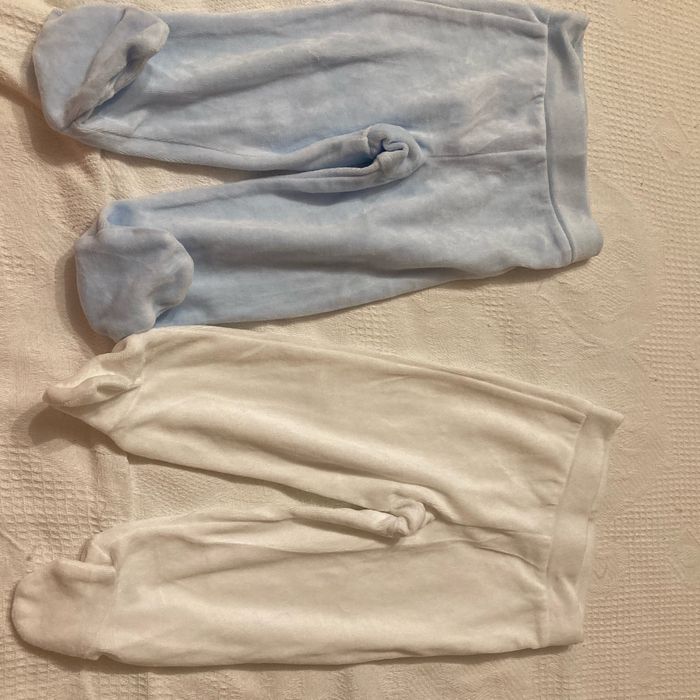 Lot pantalon 9/12 mois
