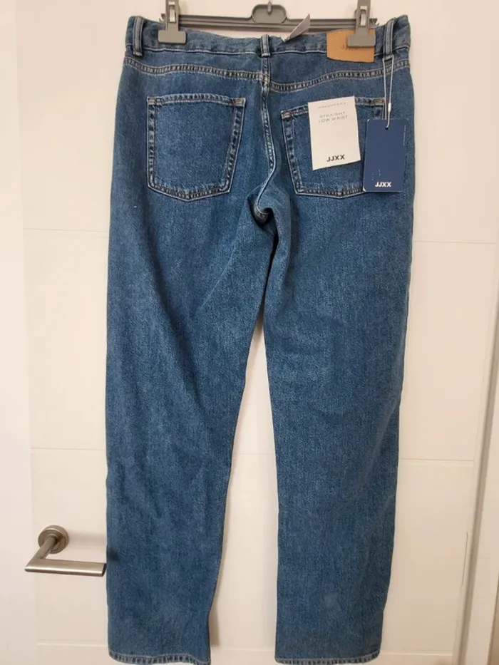 Jean femme neuf JJXX taille 40 (L34) coupe droite taille basse - photo numéro 4