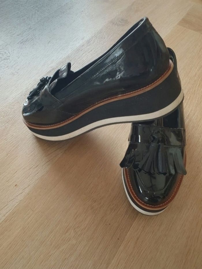 Derbies mocassin à semelle épaisse vernis BOCAGE taille 36 - photo numéro 2