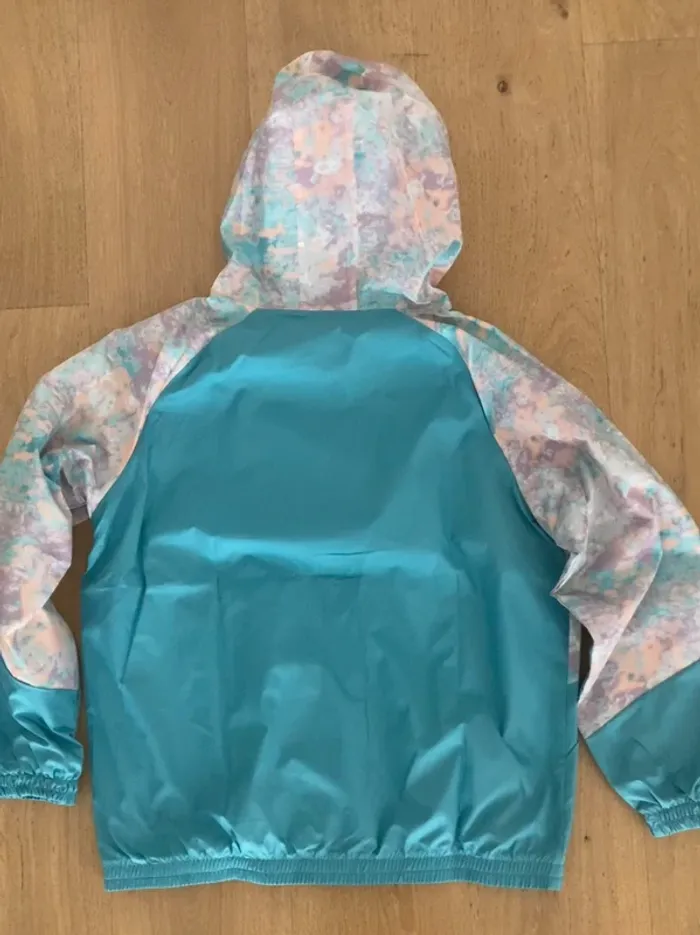 Under Armour Coupe-vent à capuche Woven Printed FD - bleu clair et rose : taille 14-16 ans - photo numéro 6