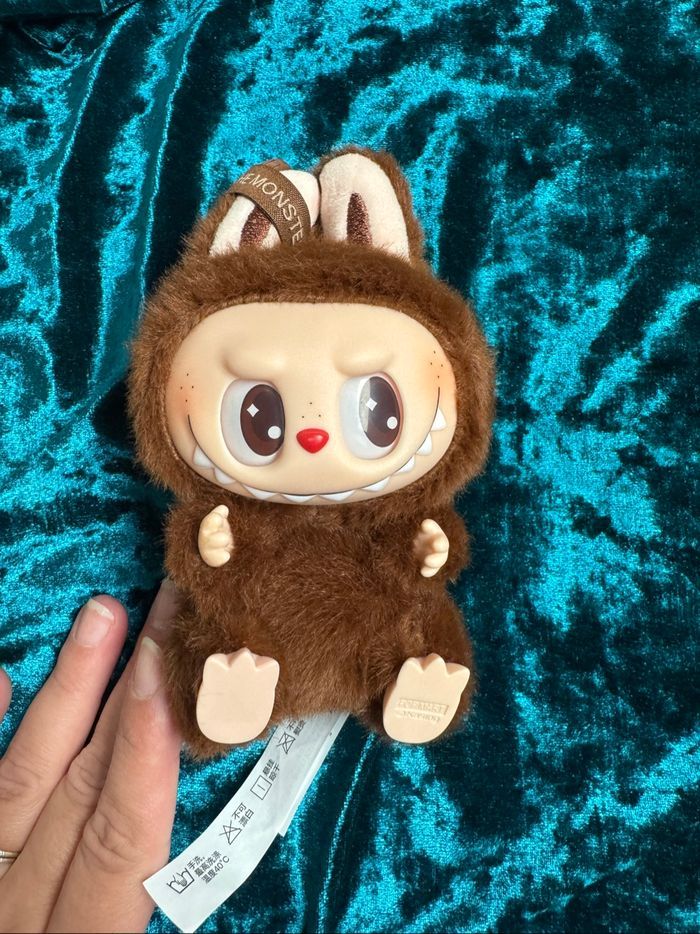 Labubu secret have a seat - photo numéro 3