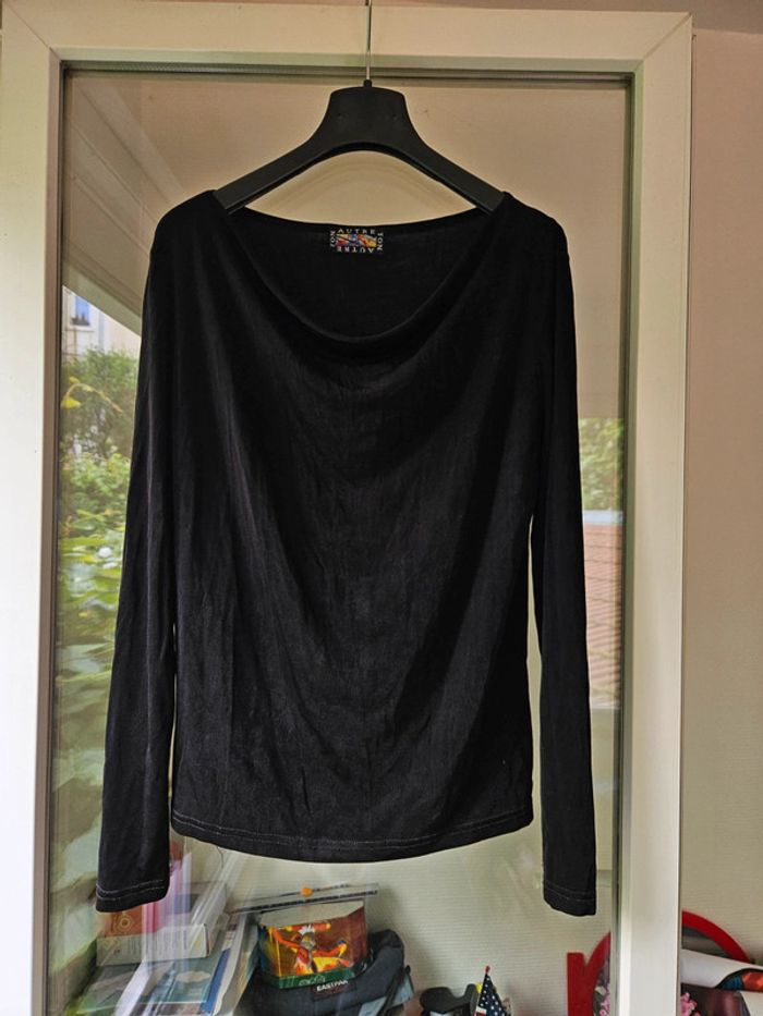 T-shirt manches longues noir vintage taille 38