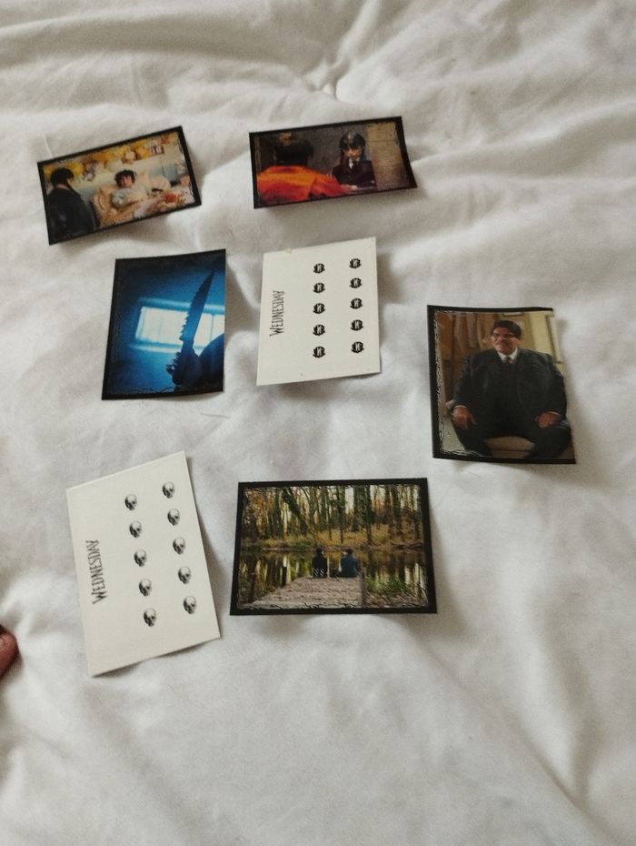 Étiquettes de livre mercredi addams