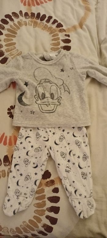 Pyjama 2 pièces avec pied