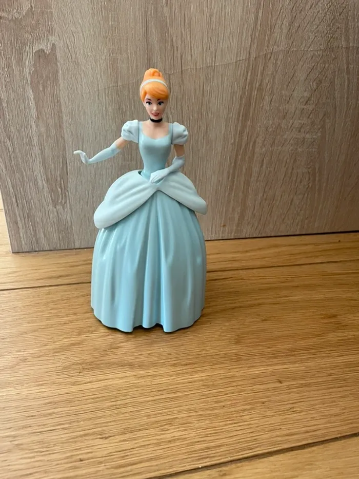 Figurine Cendrillon