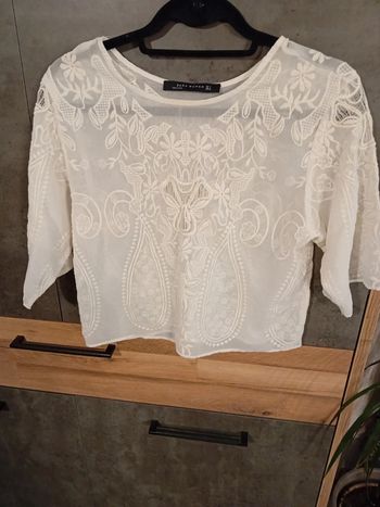 Haut Blanc Brodé Zara