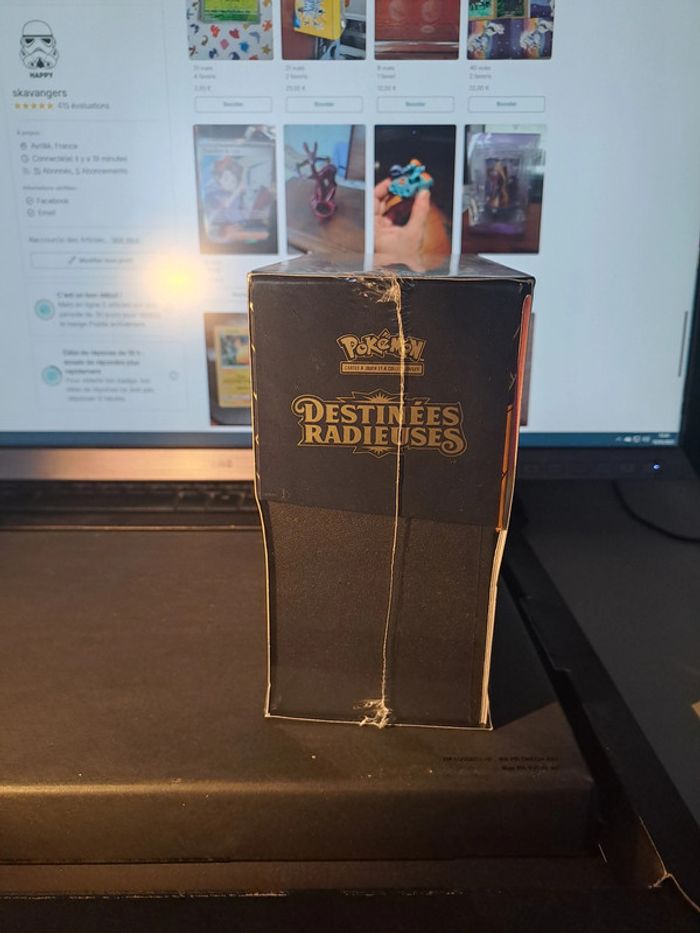 Pokemon - ETB - Destinées Radieuses - photo numéro 4
