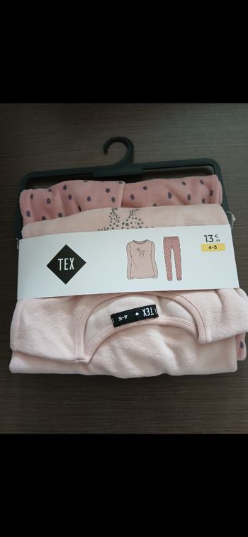 Pyjamas chaud en velours fille 4/5 ans