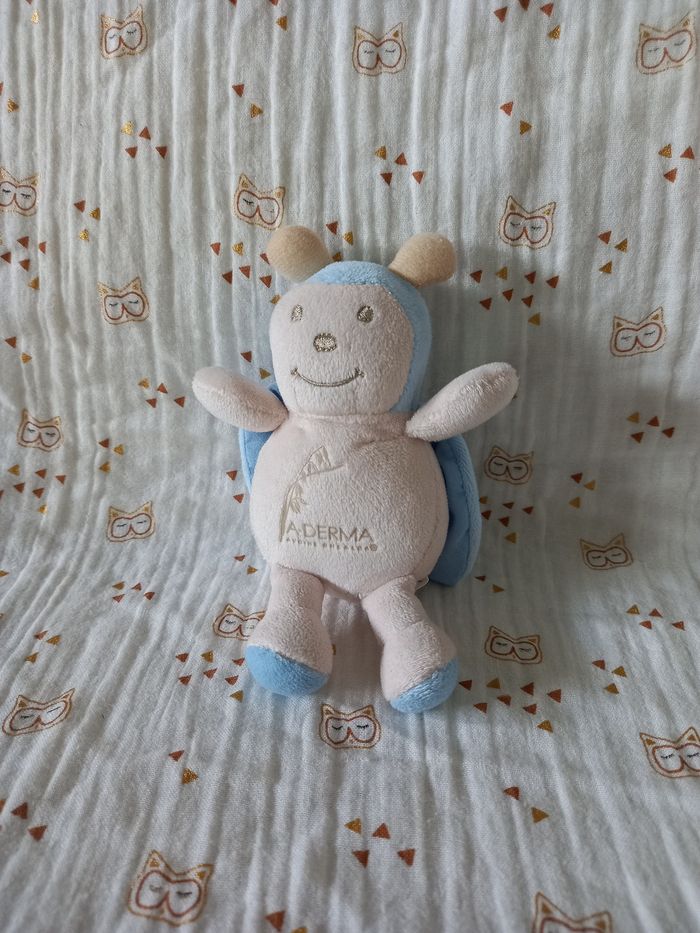 Peluche coccinelle A derma