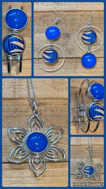 Parure de bijoux avec cabochons