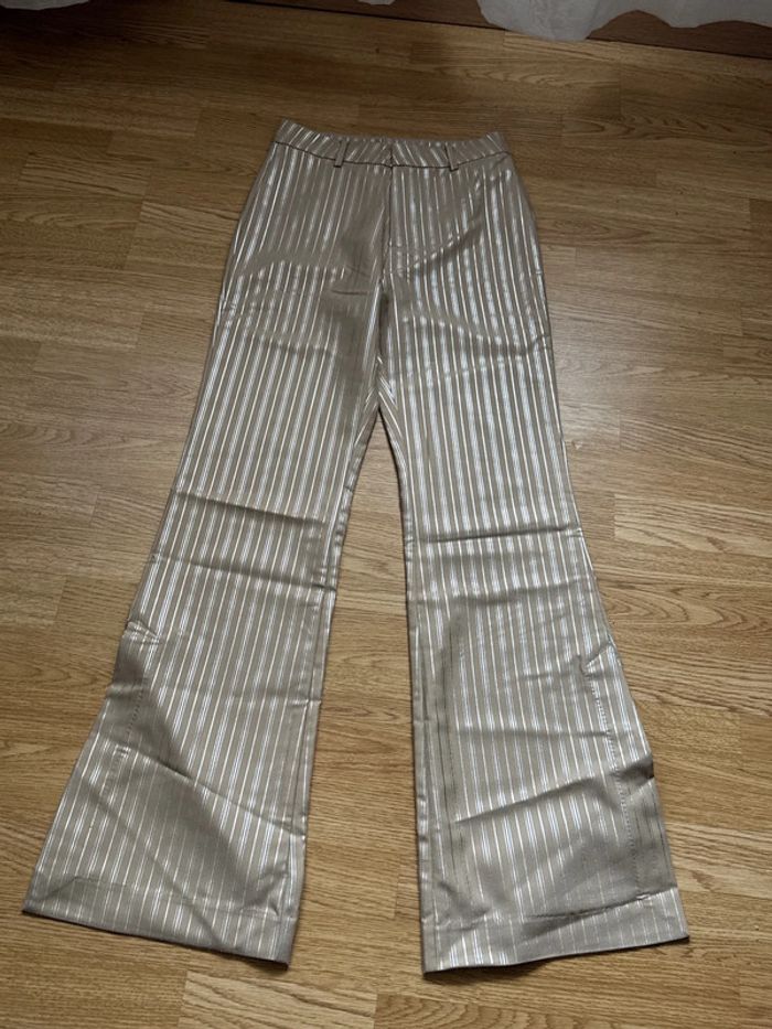 Pantalon à rayure argenté taille 36