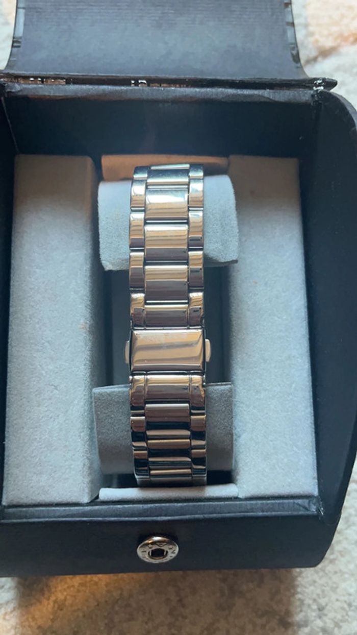 Montres Y Trinquet en titane - photo numéro 4