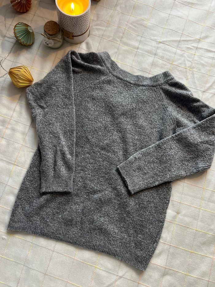 Pull gris - photo numéro 3