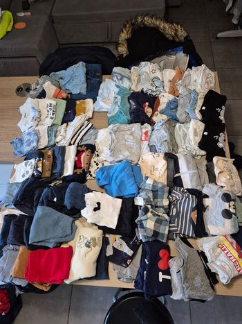 Gros lot vêtements 6 mois bébé garcons