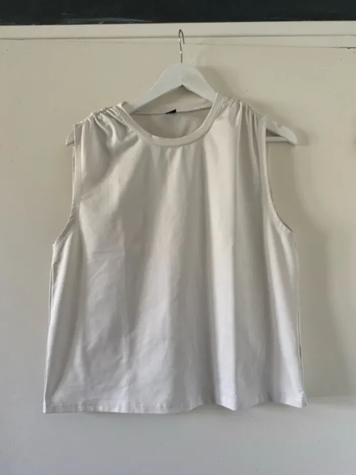 débardeur blanc