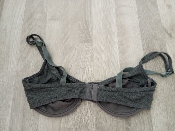 Soutien gorge - photo numéro 2