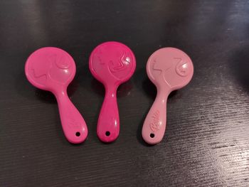 Lot brosses barbie
