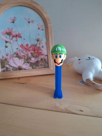 Pez Luigi en très bon état
