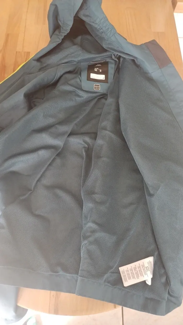 Coupe vent randonnée intersport taille 14 ans - photo numéro 2