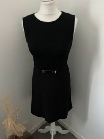 Robe noire cintrée ceinture Zara S neuve