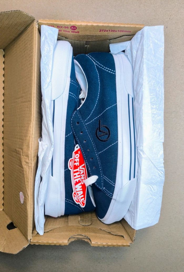 Baskets Vans sid suede mixte bleue marine pointure 36.5 neuves avec boîte