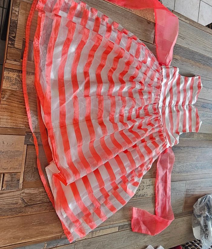 Jolie robe été fille pour réception ou autre taille 5 ans LH - photo numéro 3