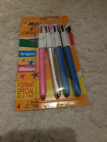 Stylos 4 couleurs  Bic