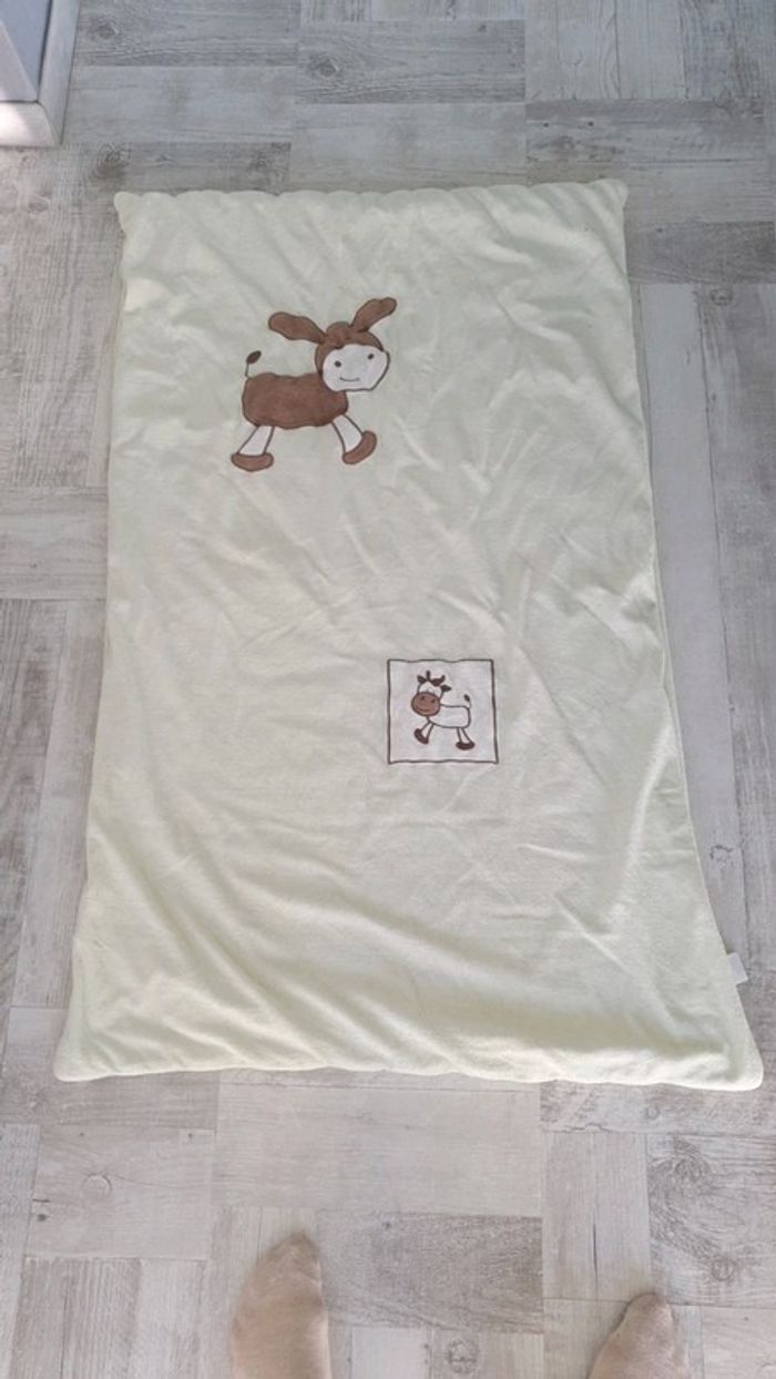 Couverture chaude pour lit bébé