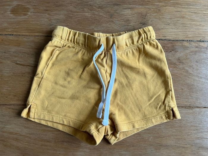 Short Kiabi 24 mois - photo numéro 3