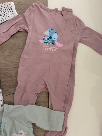 Lots pyjama et 1 body