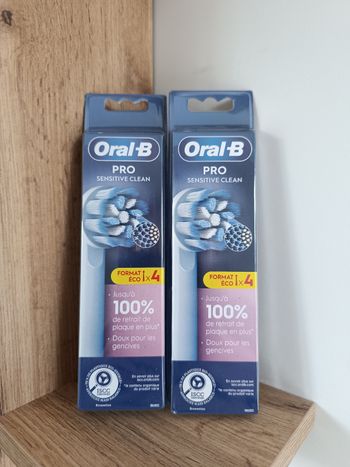 8 Brossettes Oral-B pro sensitive clean blanches