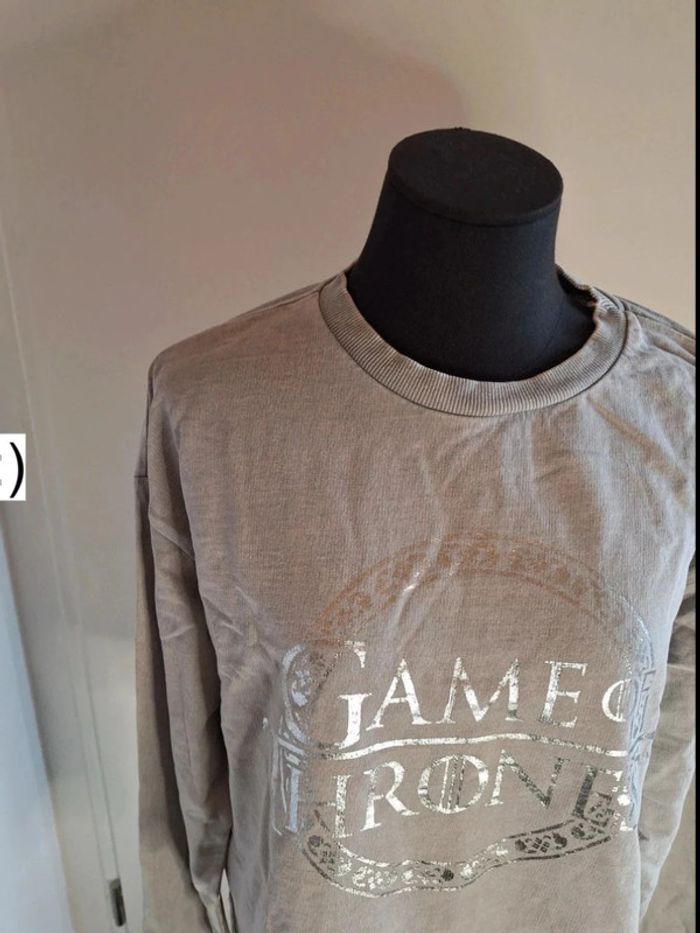 Pull pour Femme taille XS Marque game of Thrones très bon état - photo numéro 3