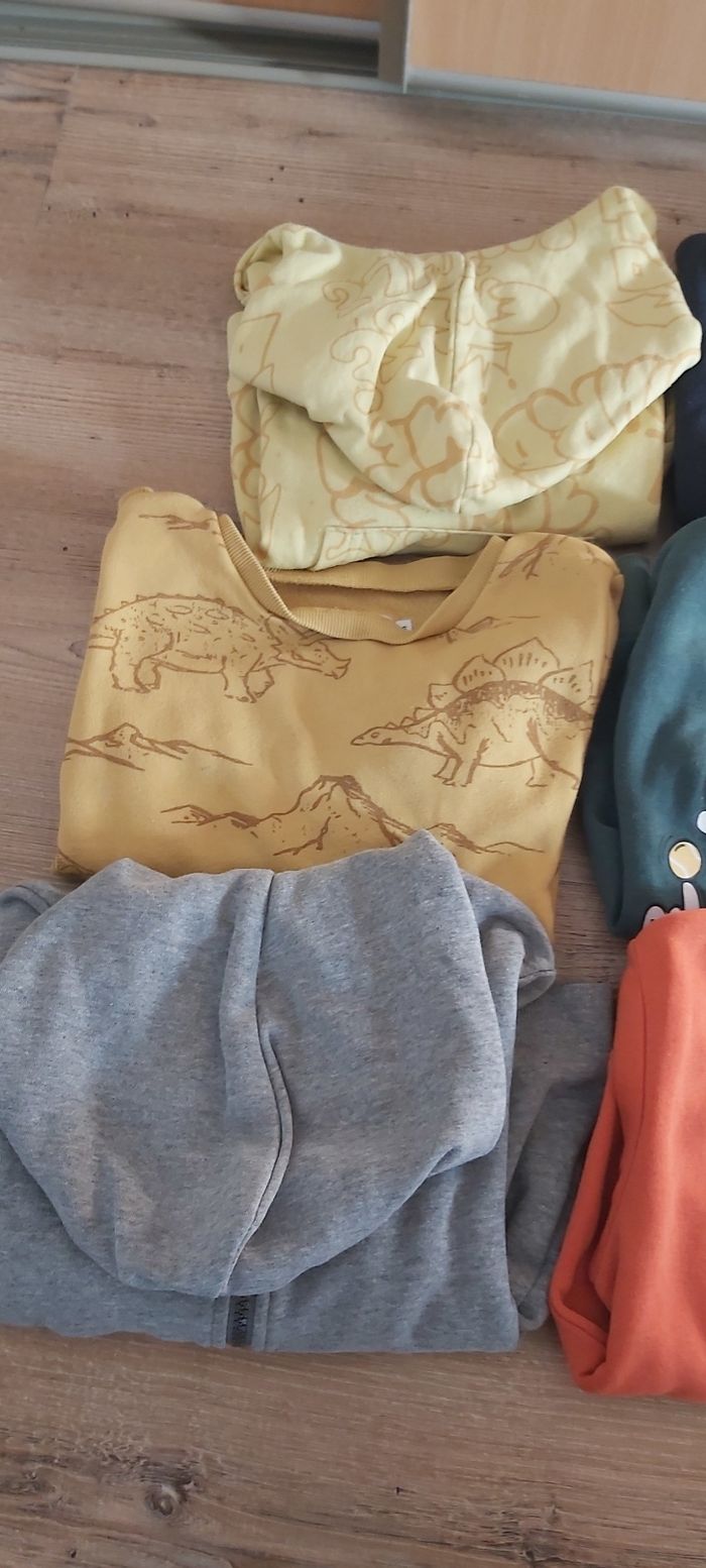 Lot de pulls - photo numéro 2